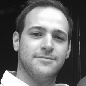 Zach Warren headshot