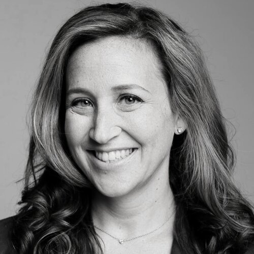 Holly Soroca headshot