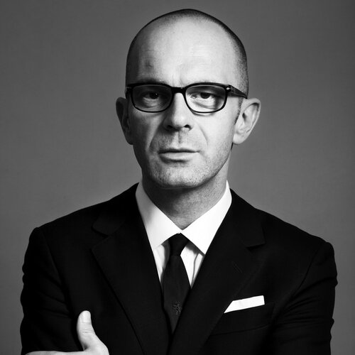 Simon Collins headshot