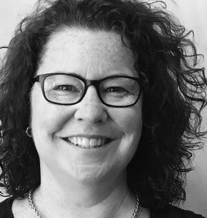 Nancy Finnegan headshot